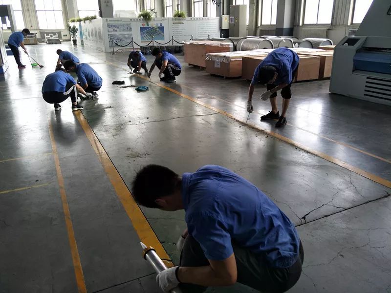 一線員工齊參與，車間通道煥然一新——記一次保潔改善活動